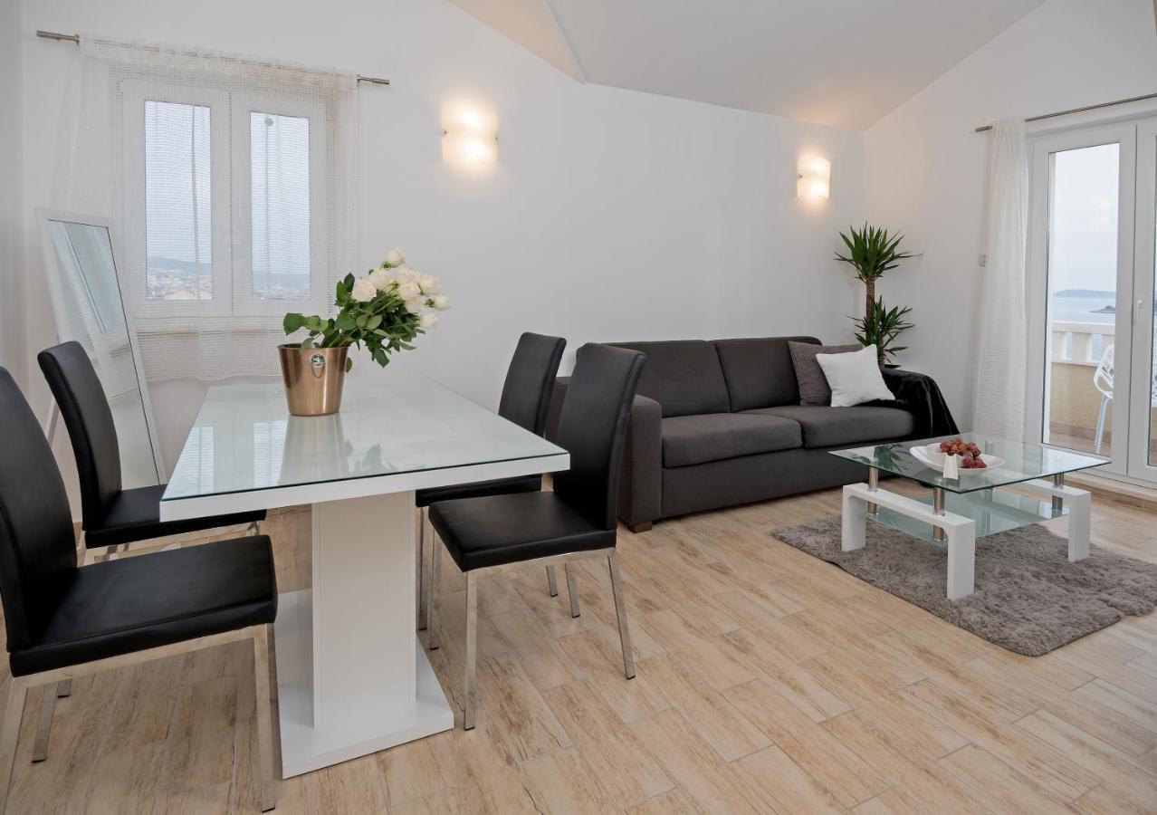 Apartments And Rooms With Parking Space Rogoznica - 10339 מראה חיצוני תמונה