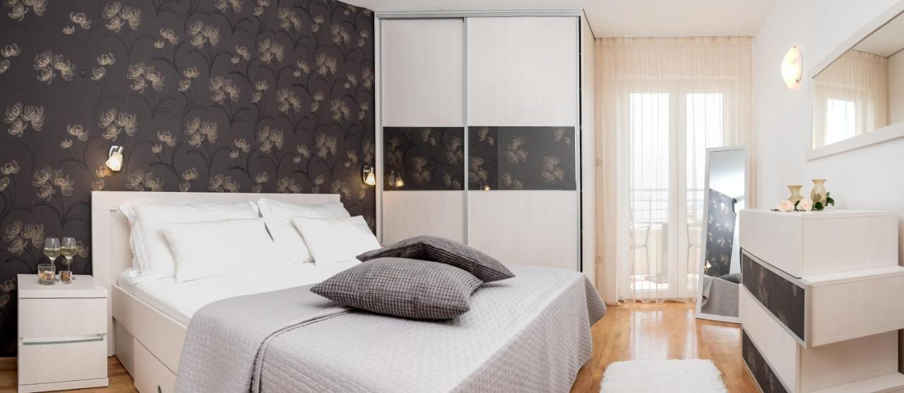 Apartments And Rooms With Parking Space Rogoznica - 10339 מראה חיצוני תמונה
