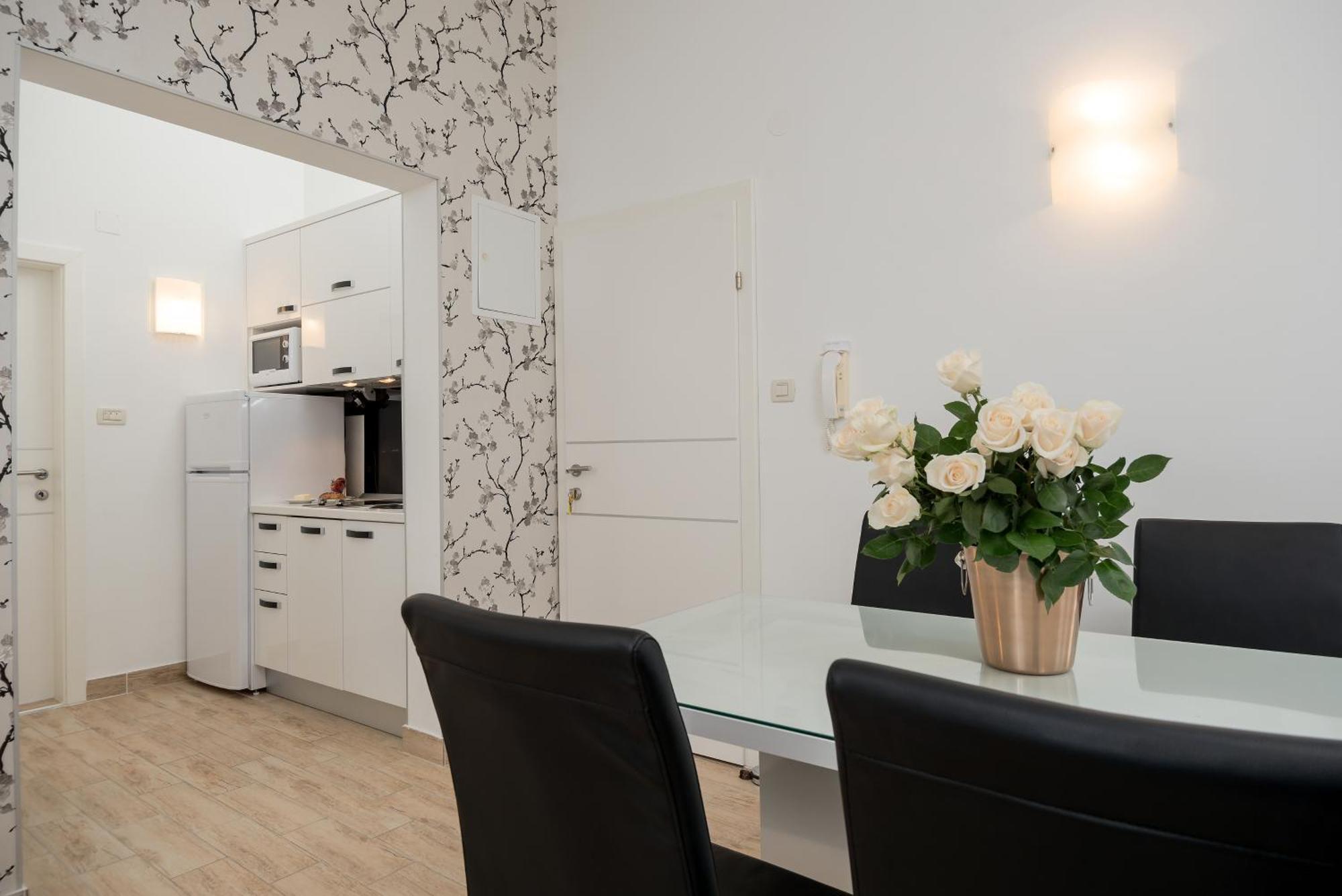 Apartments And Rooms With Parking Space Rogoznica - 10339 חדר תמונה