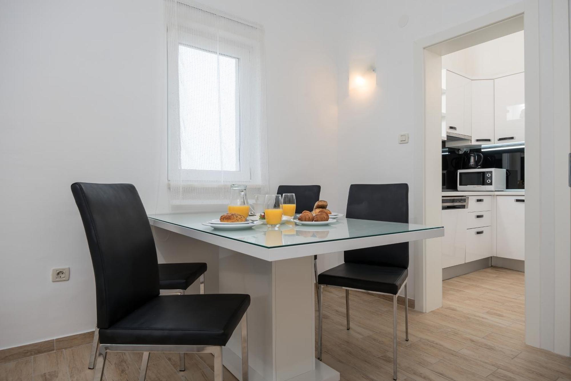 Apartments And Rooms With Parking Space Rogoznica - 10339 חדר תמונה