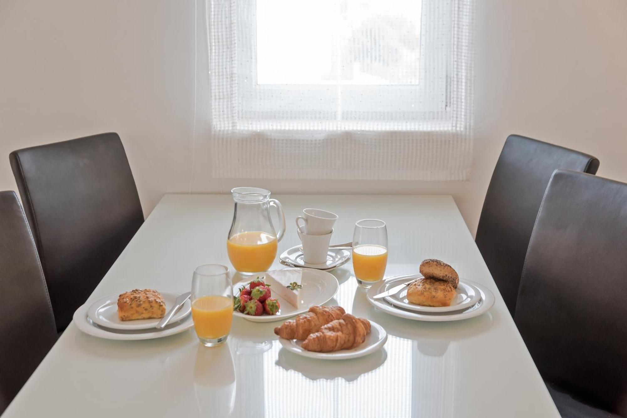 Apartments And Rooms With Parking Space Rogoznica - 10339 חדר תמונה