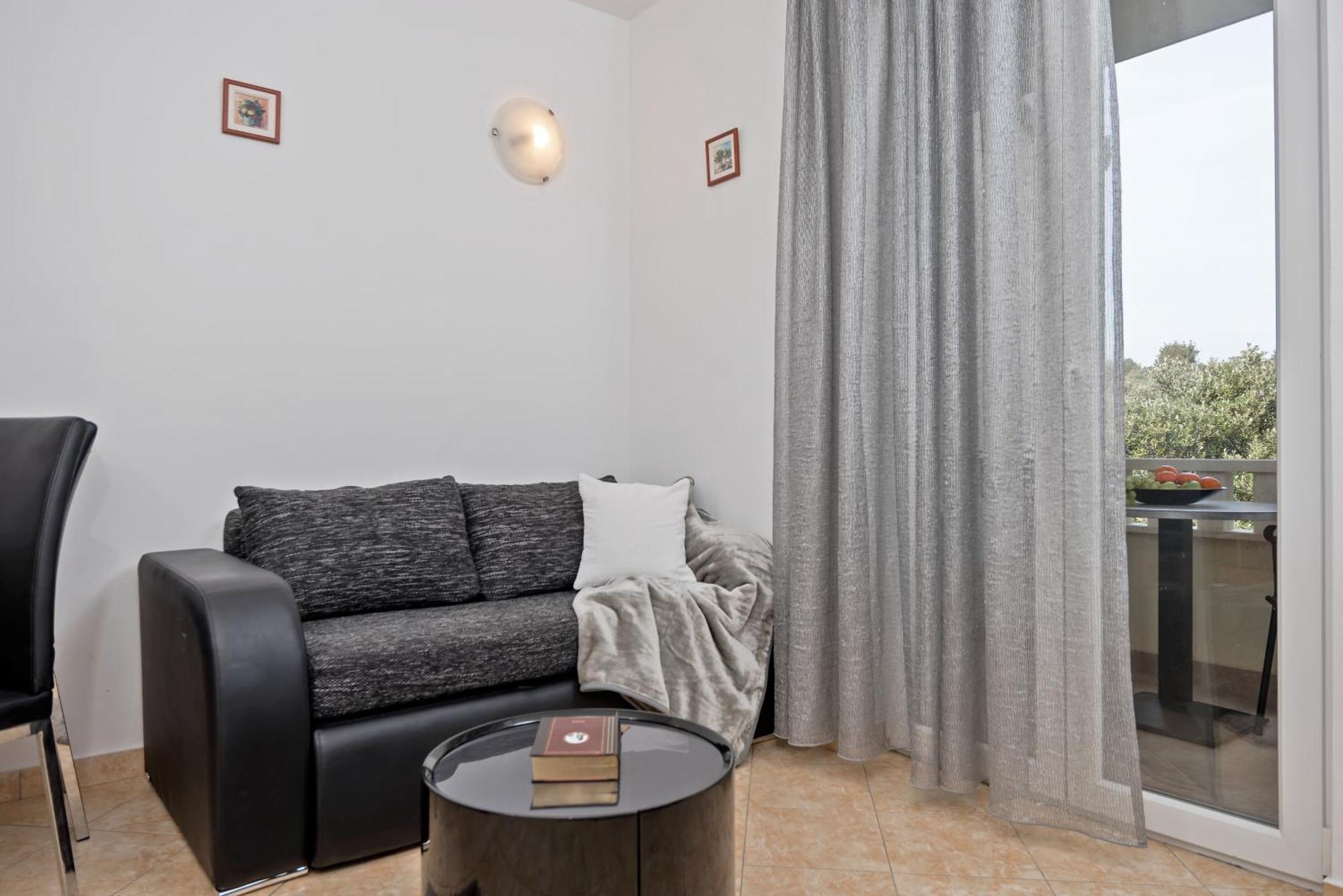 Apartments And Rooms With Parking Space Rogoznica - 10339 חדר תמונה